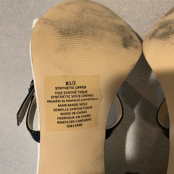 Express Black/White Patent Strappy Sandals sz 8.5 - Picture 6 of 6